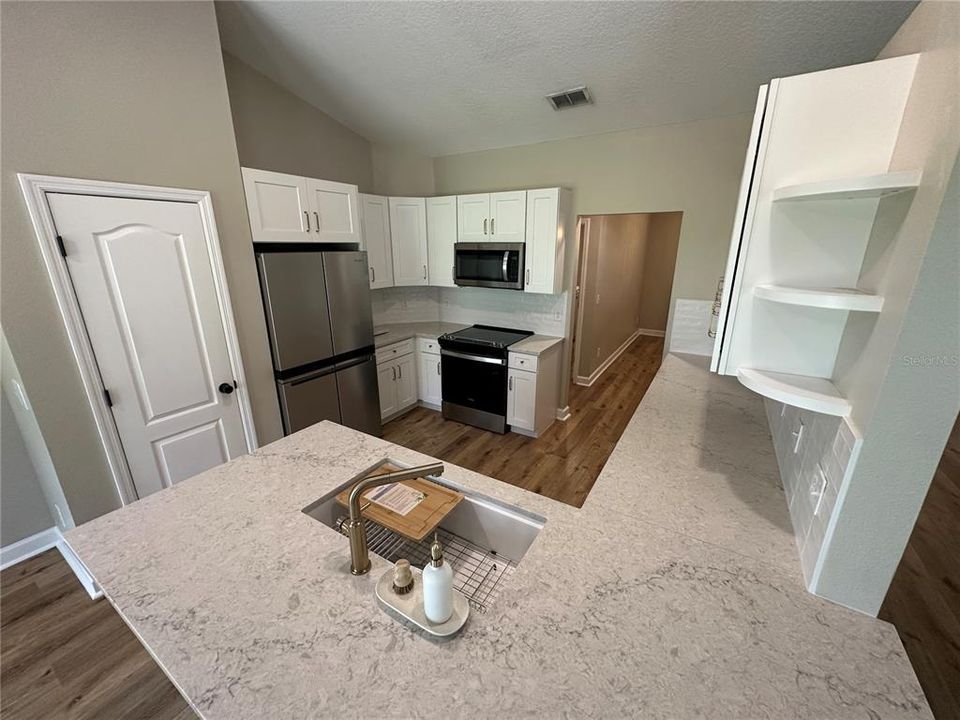 En Venta: $485,000 (3 camas, 2 baños, 2035 Pies cuadrados)