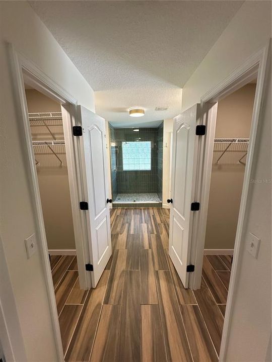 En Venta: $485,000 (3 camas, 2 baños, 2035 Pies cuadrados)