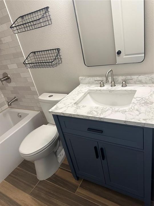 En Venta: $485,000 (3 camas, 2 baños, 2035 Pies cuadrados)