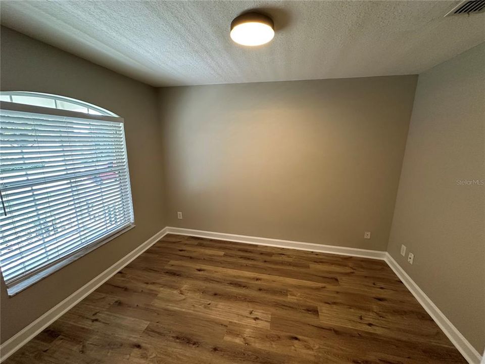 En Venta: $485,000 (3 camas, 2 baños, 2035 Pies cuadrados)