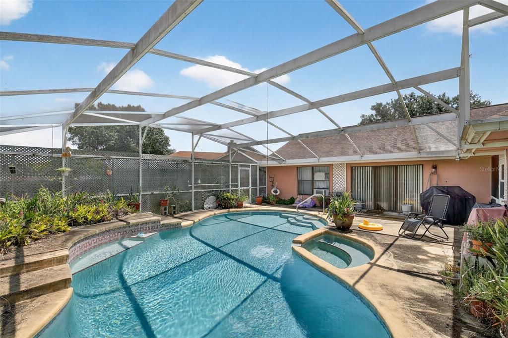 Active With Contract: $239,900 (4 beds, 3 baths, 2149 Square Feet)