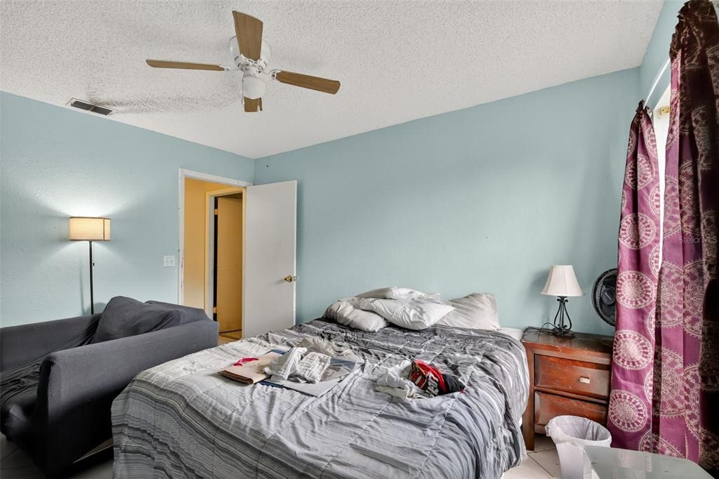 Active With Contract: $239,900 (4 beds, 3 baths, 2149 Square Feet)