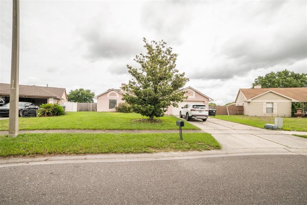 Active With Contract: $239,900 (4 beds, 3 baths, 2149 Square Feet)