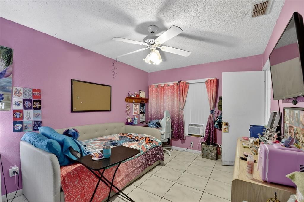 Active With Contract: $239,900 (4 beds, 3 baths, 2149 Square Feet)