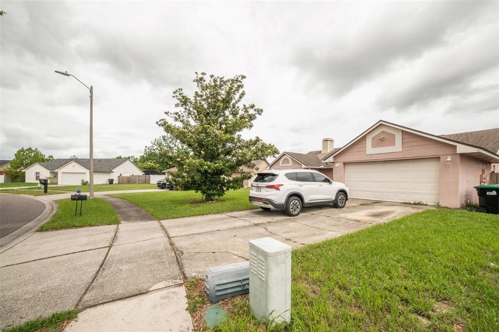 Active With Contract: $239,900 (4 beds, 3 baths, 2149 Square Feet)