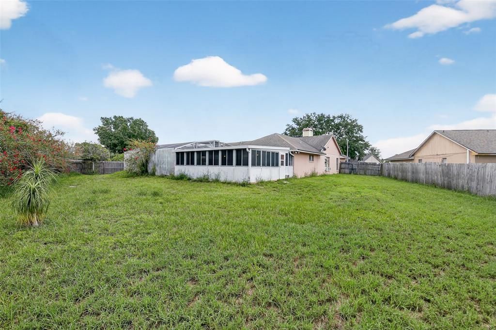 Active With Contract: $239,900 (4 beds, 3 baths, 2149 Square Feet)