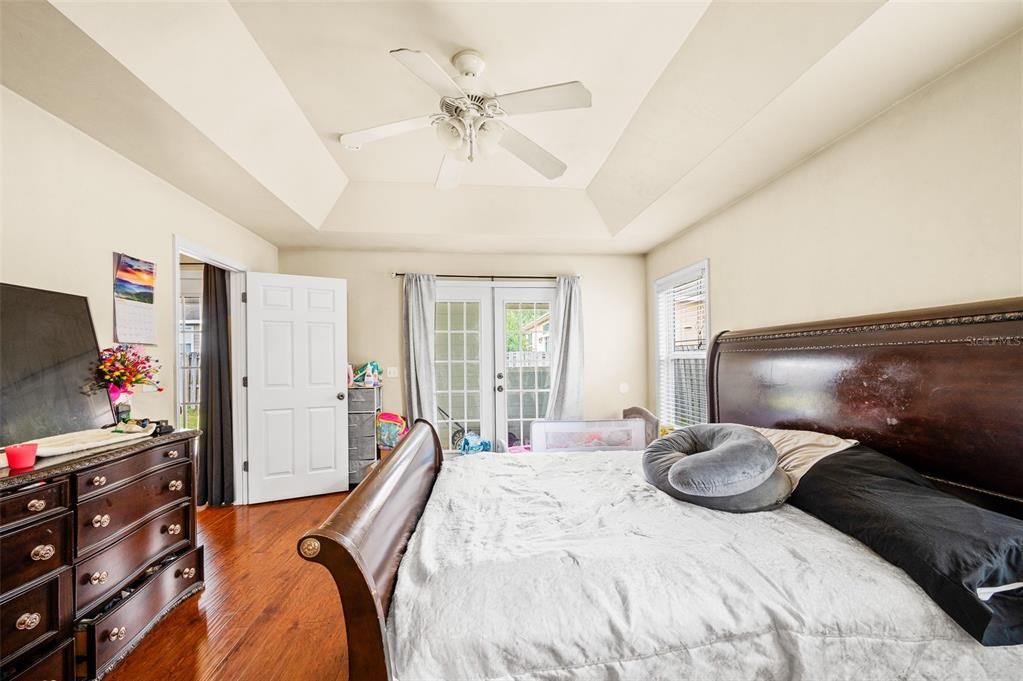 For Sale: $349,000 (3 beds, 2 baths, 1760 Square Feet)