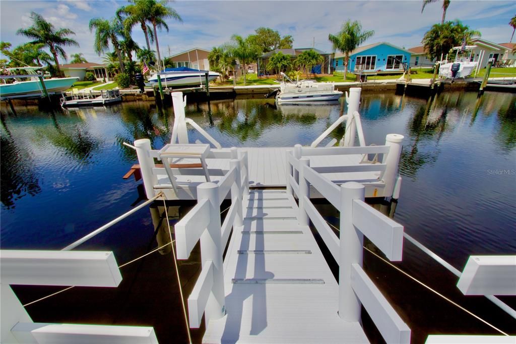 For Sale: $539,900 (3 beds, 2 baths, 1759 Square Feet)