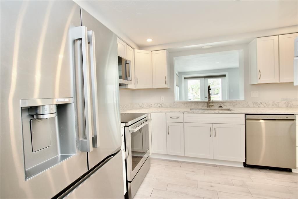 For Sale: $539,900 (3 beds, 2 baths, 1759 Square Feet)