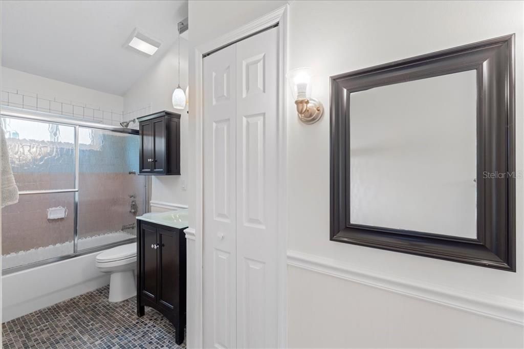 Под контрактом: $499,900 (3 спален, 2 ванн, 1753 Квадратных фут)