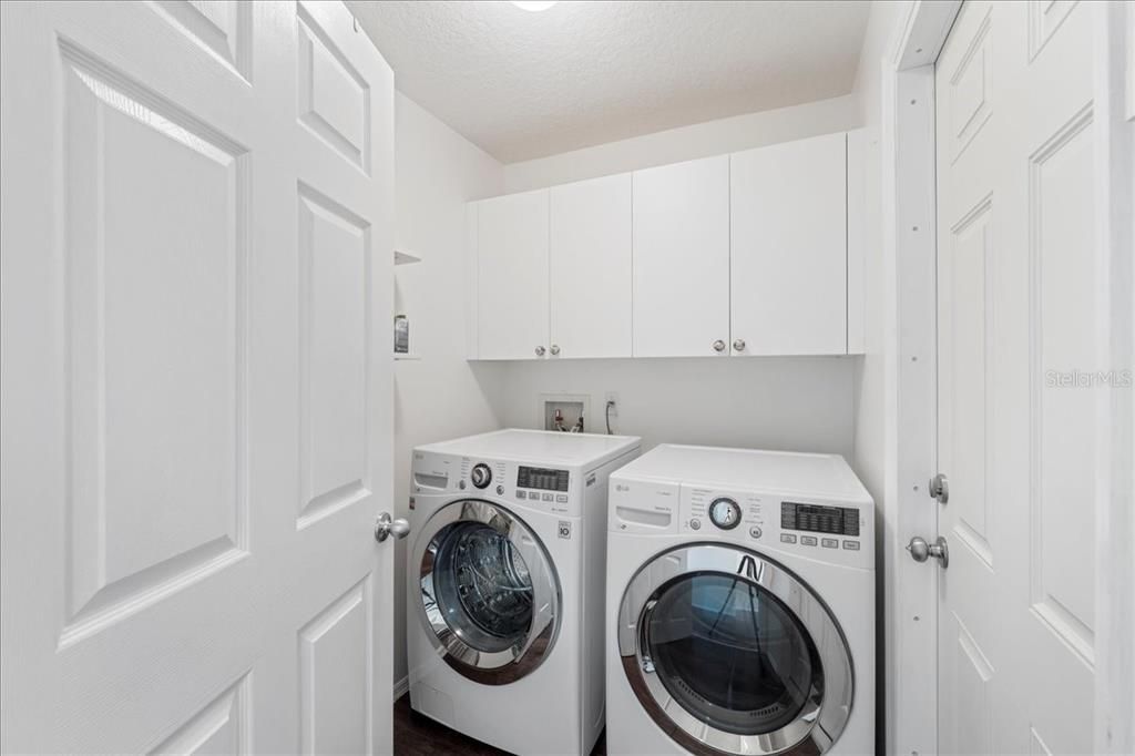 Под контрактом: $499,900 (3 спален, 2 ванн, 1753 Квадратных фут)