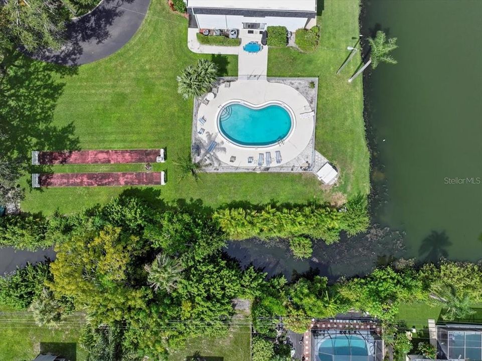 Под контрактом: $179,900 (2 спален, 2 ванн, 1100 Квадратных фут)