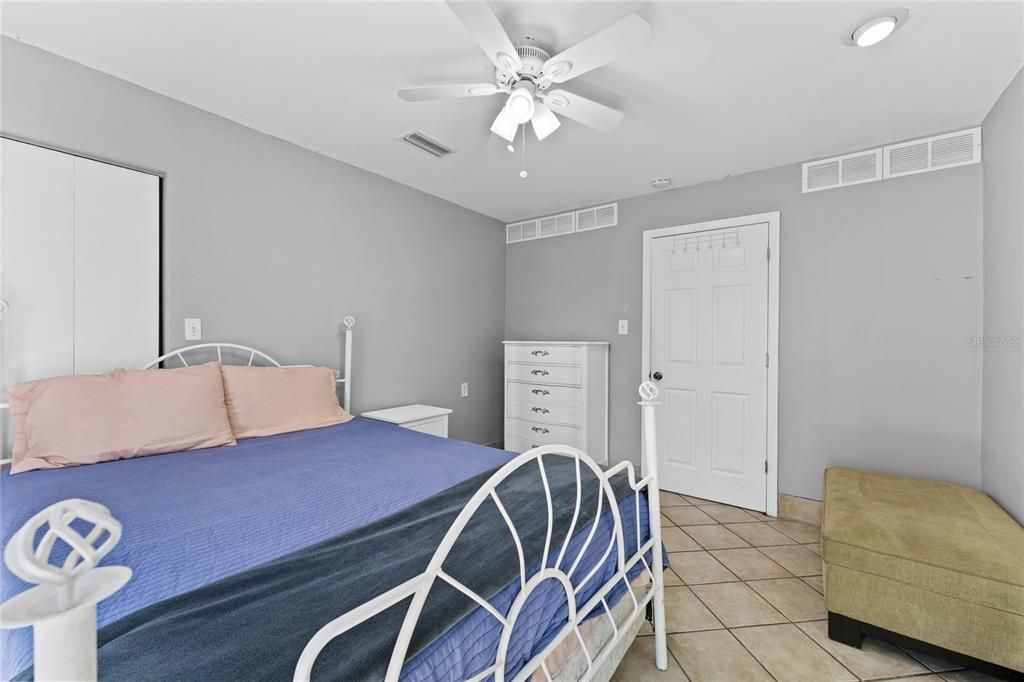 出租: $3,500 (3 贝兹, 2 浴室, 1760 平方英尺)