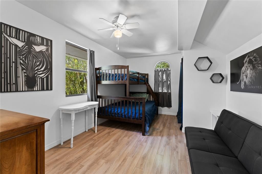 出租: $3,500 (3 贝兹, 2 浴室, 1760 平方英尺)