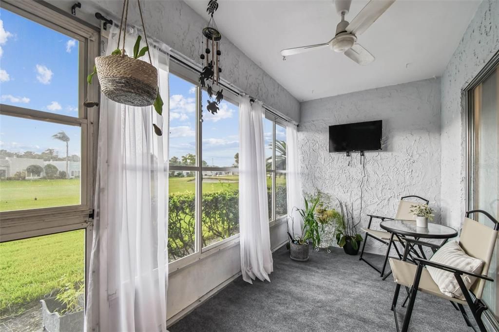 На продажу: $169,000 (2 спален, 2 ванн, 956 Квадратных фут)