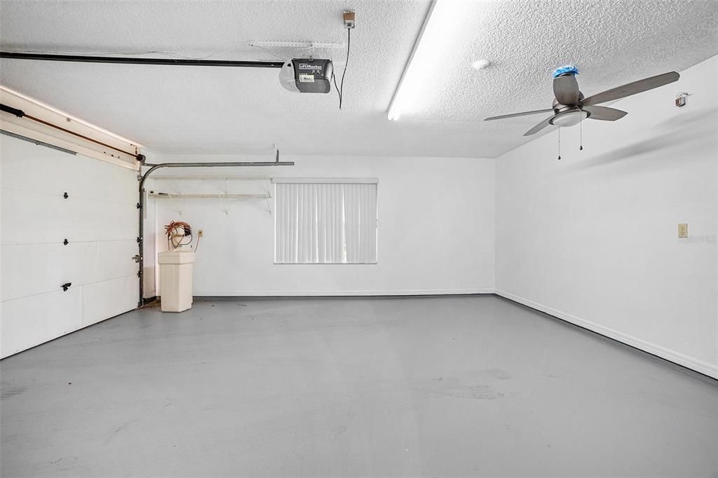 En Venta: $479,000 (4 camas, 3 baños, 2533 Pies cuadrados)