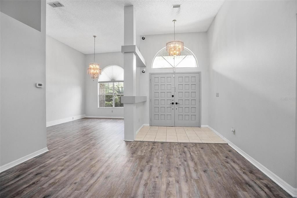 En Venta: $479,000 (4 camas, 3 baños, 2533 Pies cuadrados)