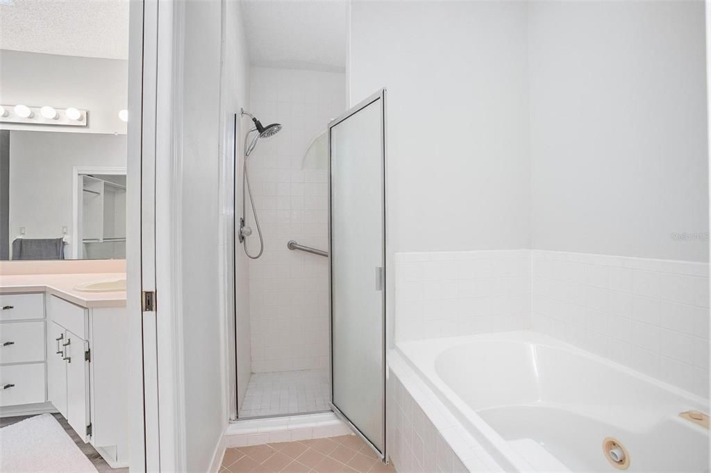 En Venta: $479,000 (4 camas, 3 baños, 2533 Pies cuadrados)