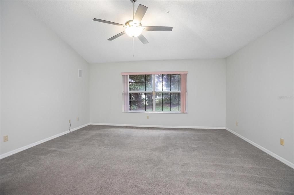 En Venta: $479,000 (4 camas, 3 baños, 2533 Pies cuadrados)