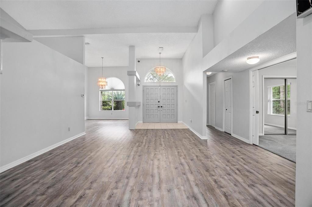 En Venta: $479,000 (4 camas, 3 baños, 2533 Pies cuadrados)