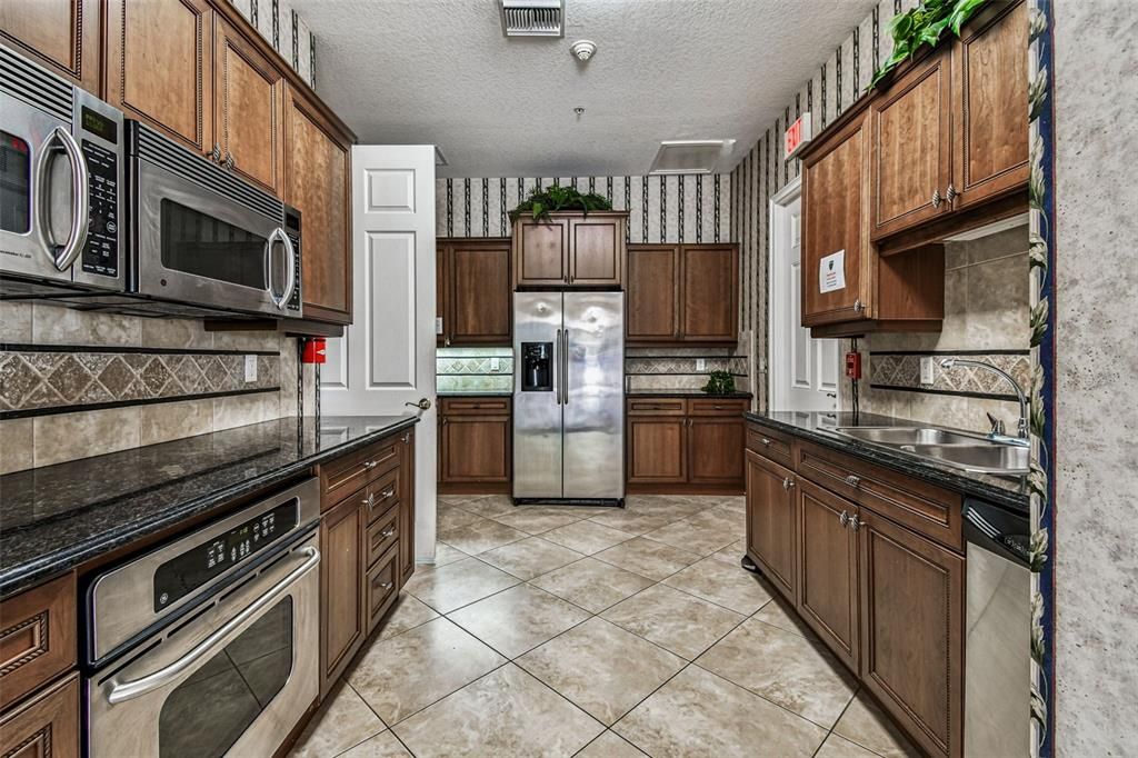 待售: $364,900 (3 贝兹, 2 浴室, 1812 平方英尺)