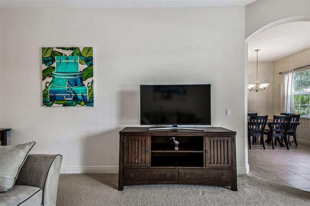 待售: $364,900 (3 贝兹, 2 浴室, 1812 平方英尺)