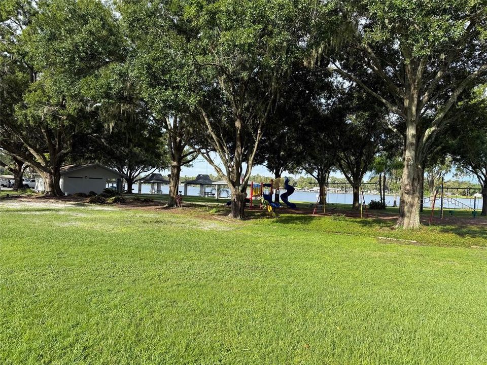 Active With Contract: $340,000 (3 beds, 2 baths, 1444 Square Feet)