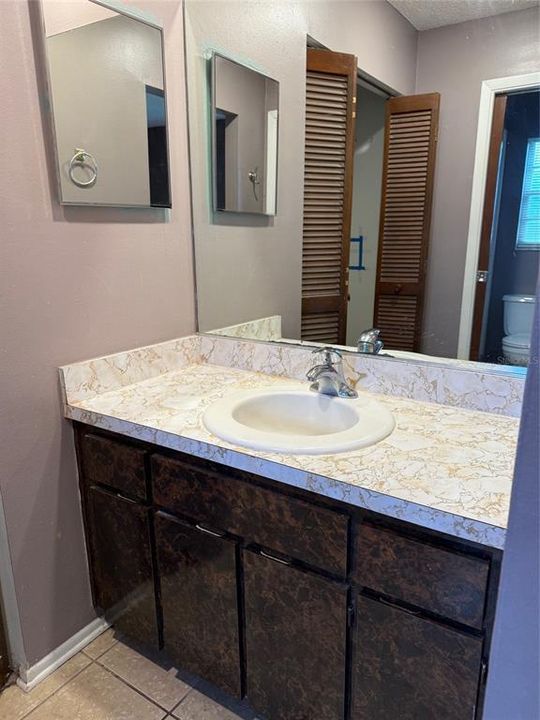 Active With Contract: $340,000 (3 beds, 2 baths, 1444 Square Feet)