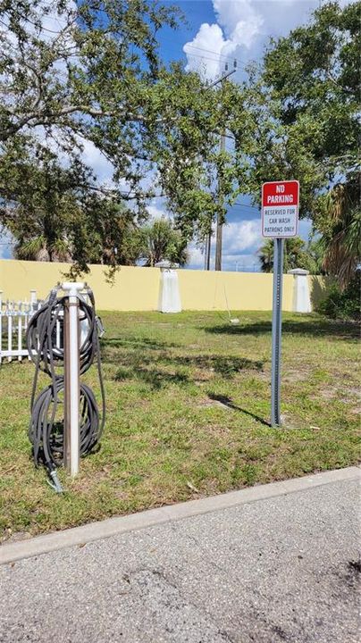 For Rent: $5,000 (2 beds, 2 baths, 1950 Square Feet)