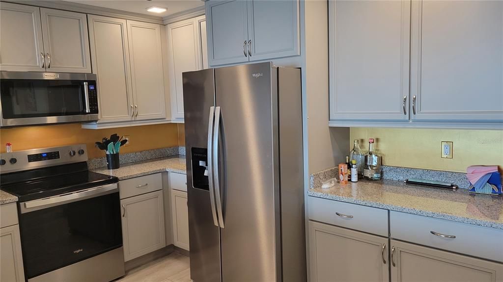 For Rent: $5,000 (2 beds, 2 baths, 1950 Square Feet)