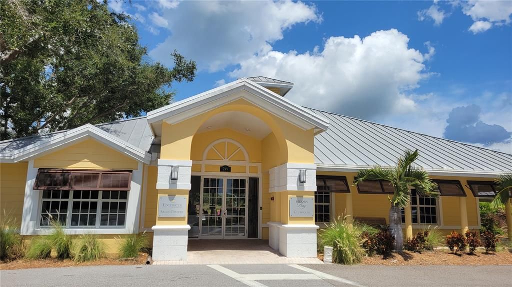 For Rent: $5,000 (2 beds, 2 baths, 1950 Square Feet)