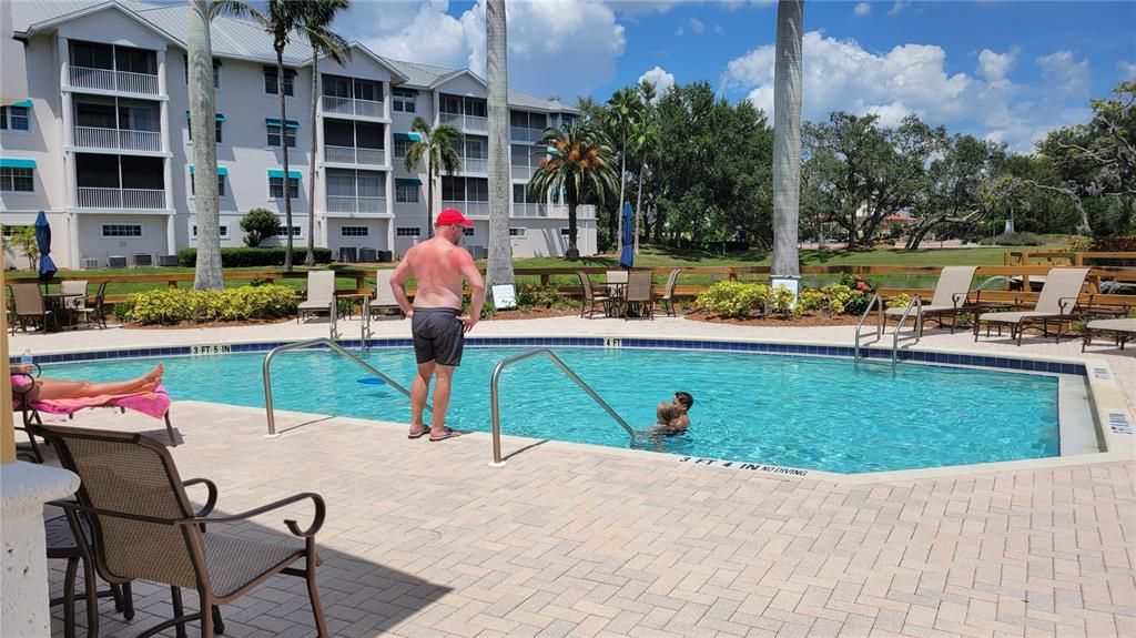 For Rent: $5,000 (2 beds, 2 baths, 1950 Square Feet)