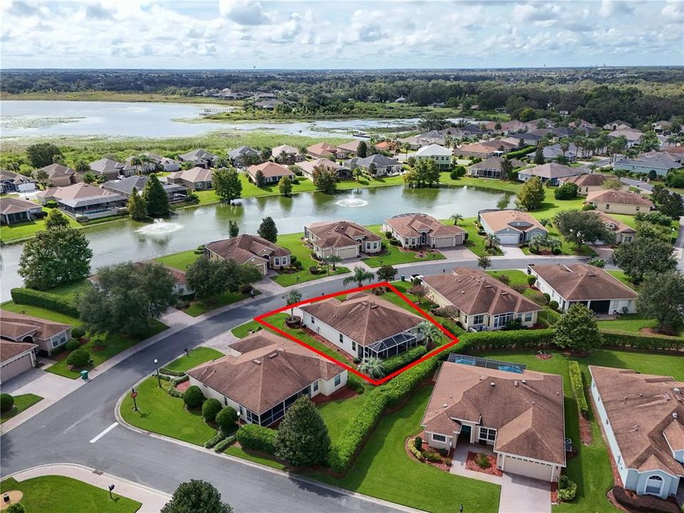 合同活跃: $299,900 (3 贝兹, 2 浴室, 1502 平方英尺)