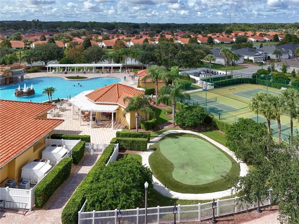 合同活跃: $299,900 (3 贝兹, 2 浴室, 1502 平方英尺)