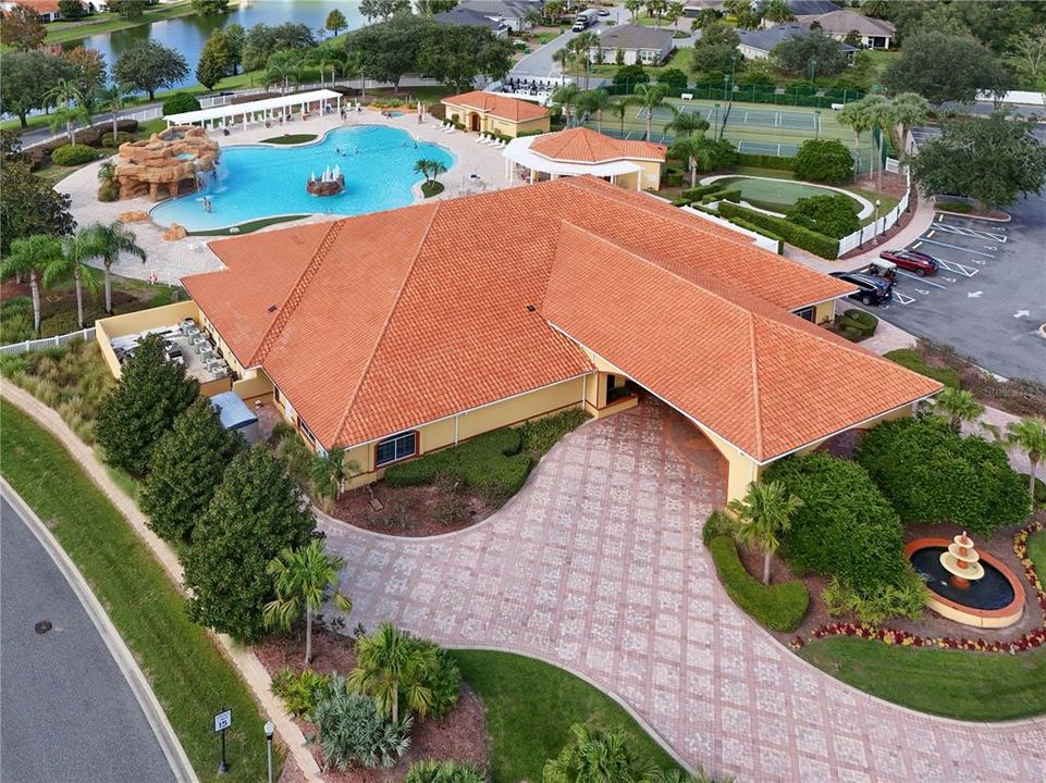 合同活跃: $299,900 (3 贝兹, 2 浴室, 1502 平方英尺)