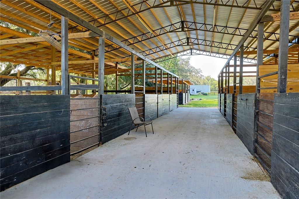 На продажу: $1,200,000 (3 спален, 2 ванн, 1716 Квадратных фут)