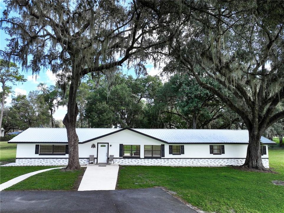 На продажу: $1,200,000 (3 спален, 2 ванн, 1716 Квадратных фут)