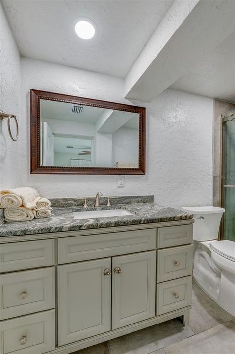 For Sale: $329,900 (3 beds, 2 baths, 1274 Square Feet)