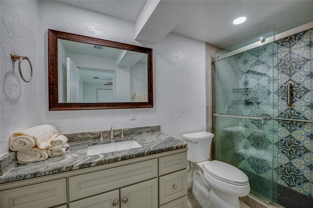 For Sale: $329,900 (3 beds, 2 baths, 1274 Square Feet)