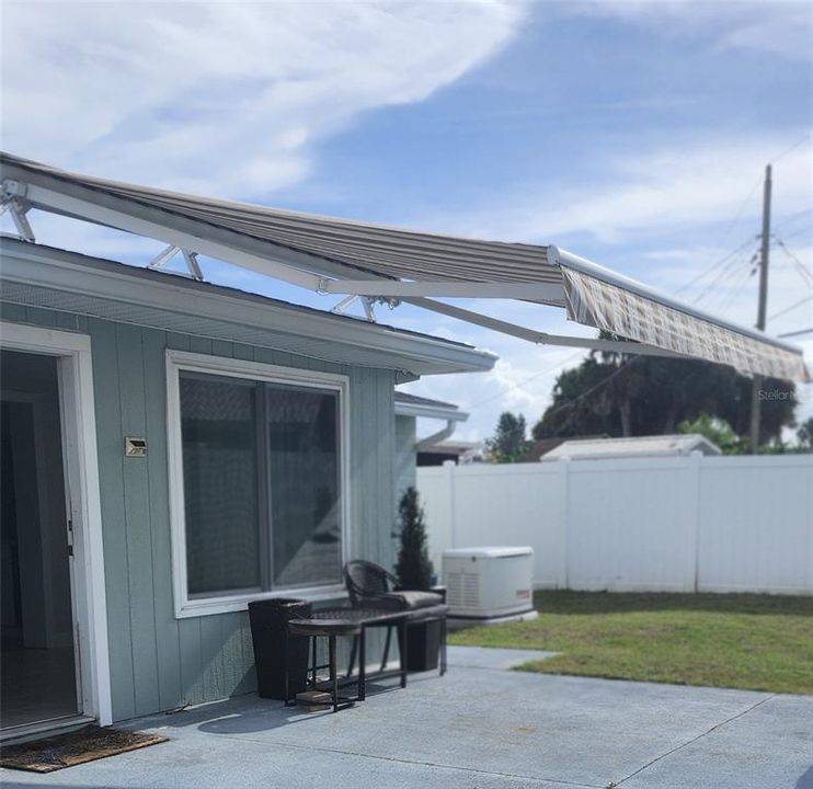 For Sale: $329,900 (3 beds, 2 baths, 1274 Square Feet)