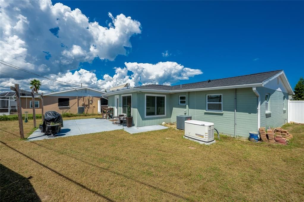 For Sale: $329,900 (3 beds, 2 baths, 1274 Square Feet)