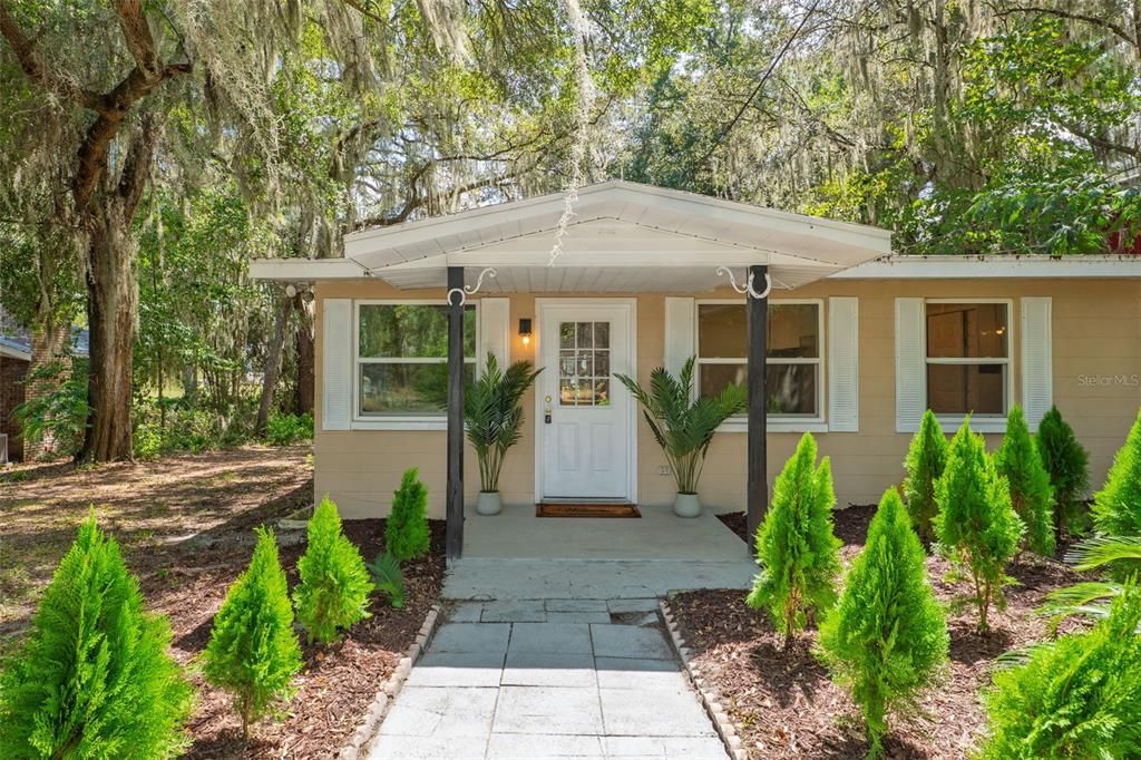 For Sale: $279,900 (2 beds, 2 baths, 1020 Square Feet)