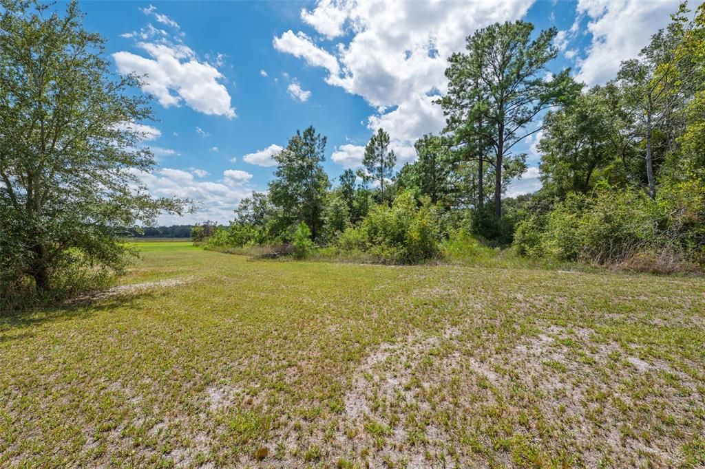 For Sale: $279,900 (2 beds, 2 baths, 1020 Square Feet)