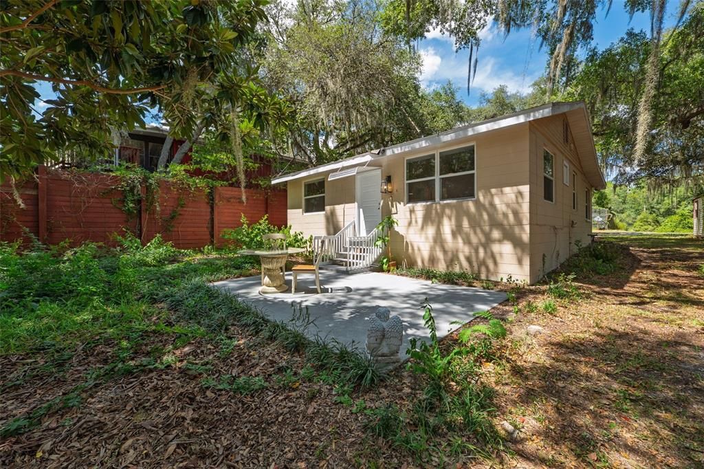 For Sale: $279,900 (2 beds, 2 baths, 1020 Square Feet)