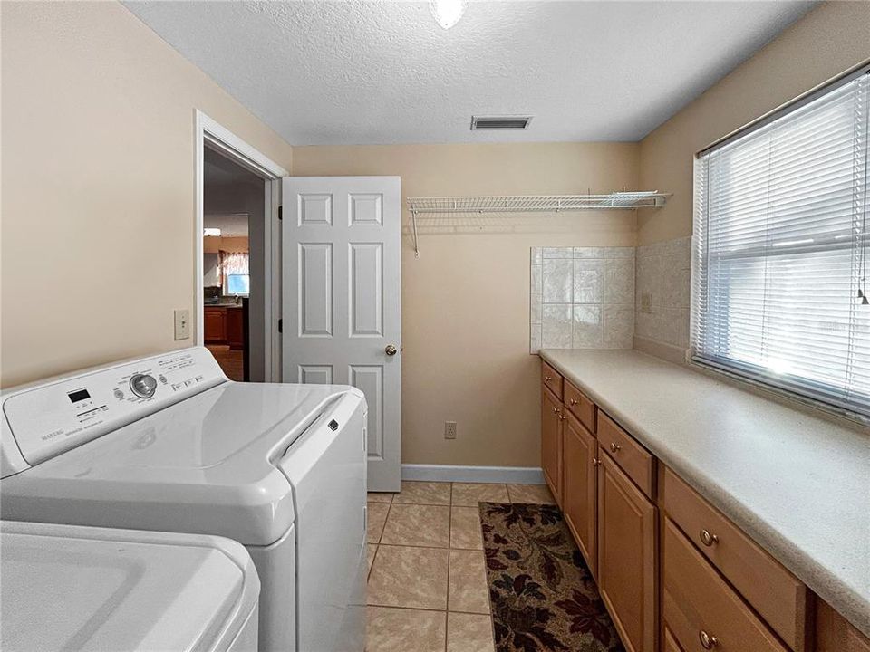 Active With Contract: $850,999 (4 beds, 4 baths, 2104 Square Feet)