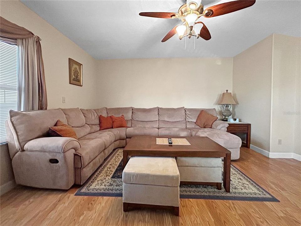 Active With Contract: $850,999 (4 beds, 4 baths, 2104 Square Feet)