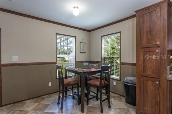 For Sale: $359,900 (3 beds, 2 baths, 1215 Square Feet)