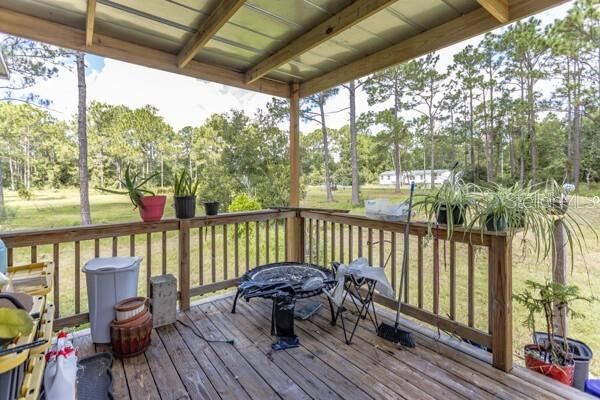 For Sale: $359,900 (3 beds, 2 baths, 1215 Square Feet)