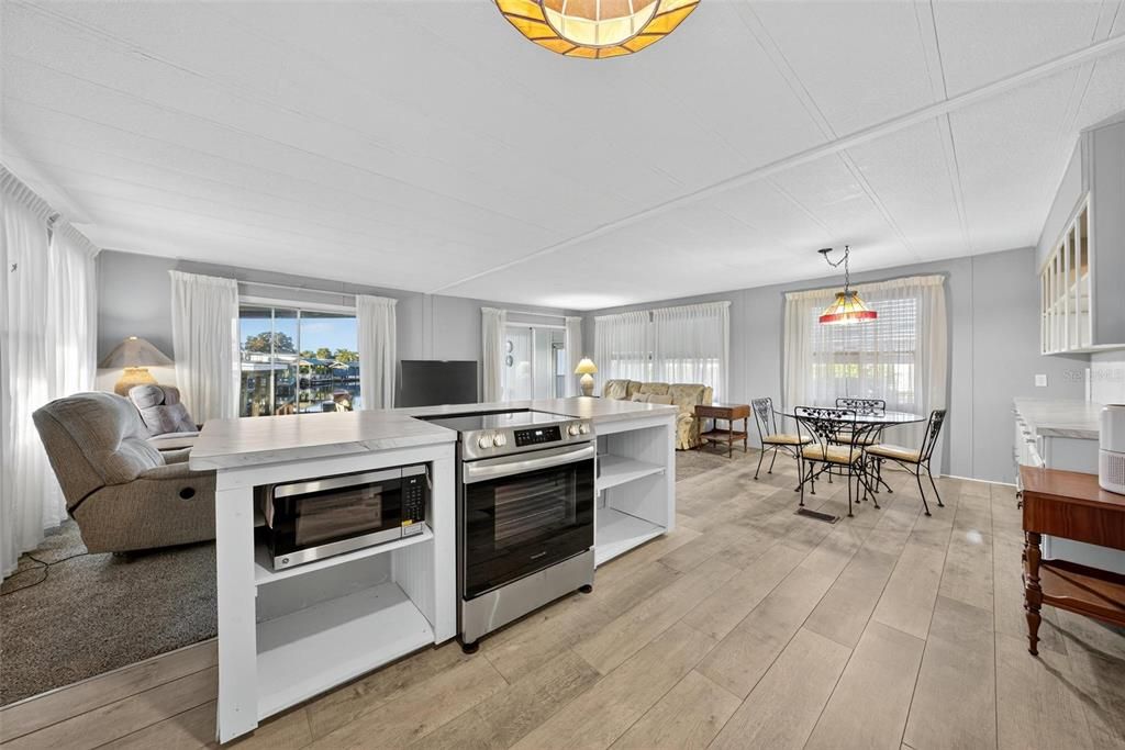 待售: $265,000 (2 贝兹, 2 浴室, 1152 平方英尺)