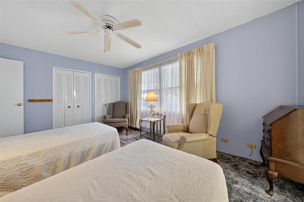 待售: $265,000 (2 贝兹, 2 浴室, 1152 平方英尺)